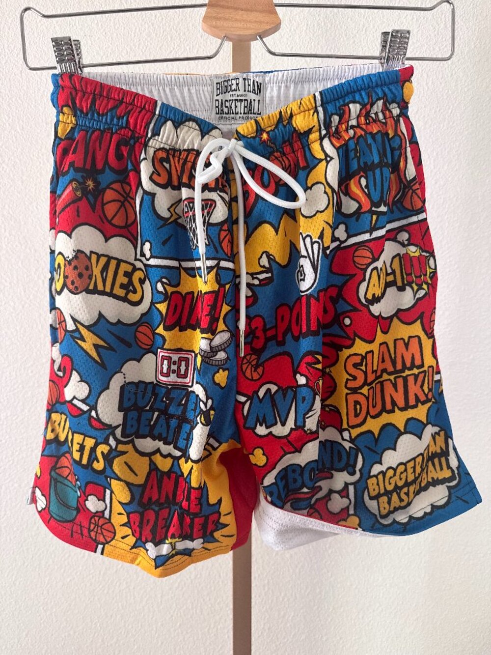 NWT Bigger Than Basketball Comic Book Mesh Shorts Youth Large Rare Graphic Hoops